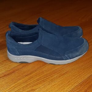Easy Spirit Trippe Slip-On Sneakers
